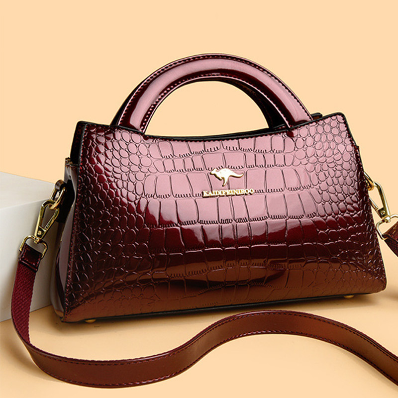 Kangaroo Crocodile Pattern Cro - Women'S Kangaroo Bags recension och pris
