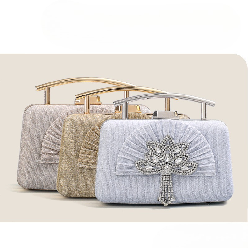 Temperament Metal Dinner Bag B - Women Handheld Bags recension och pris