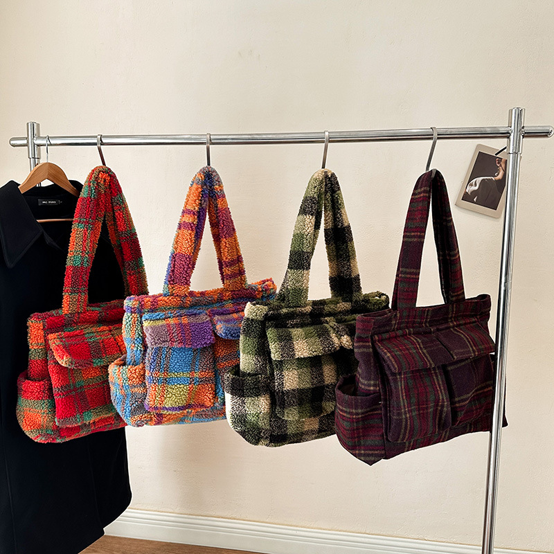 Lamb Fleece tote bags for wome - Women Handheld Bags recension och pris