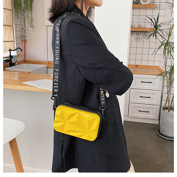 New 7 Inch  PC Lage Small Squa - Women'S Elle Bags recension och pris